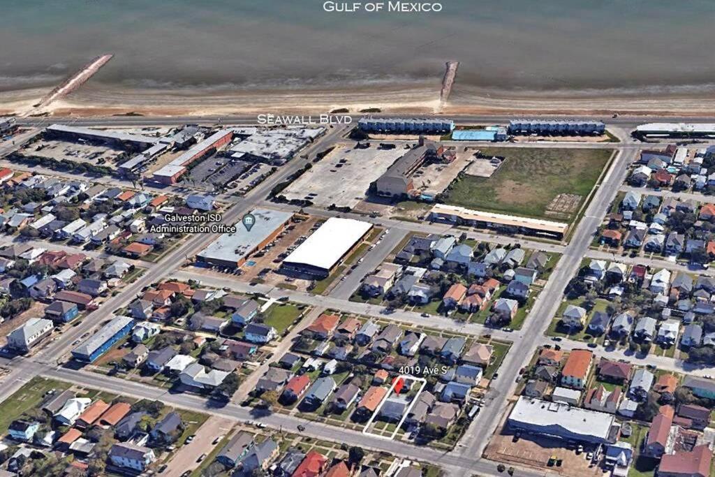 Galveston Escapes - Walk To Beach And Restaurants Dış mekan fotoğraf